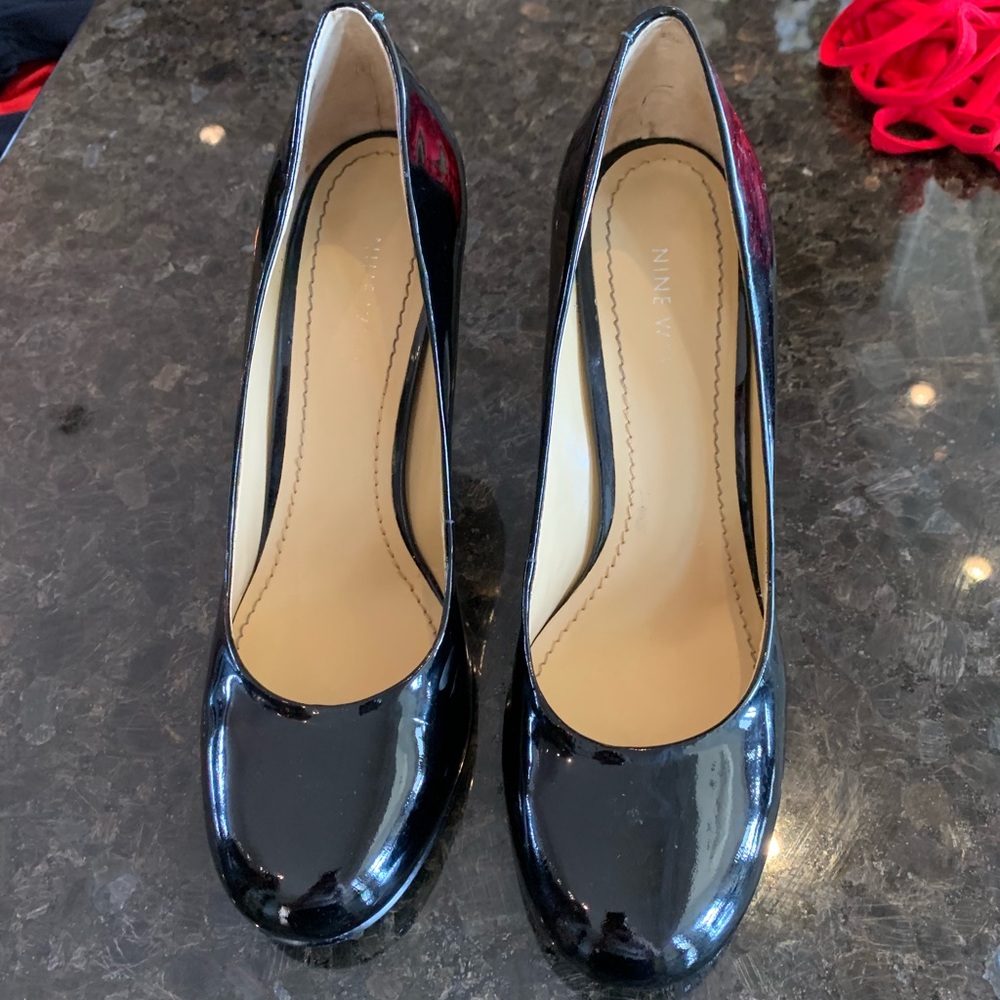 Nine West black heels! 7.5